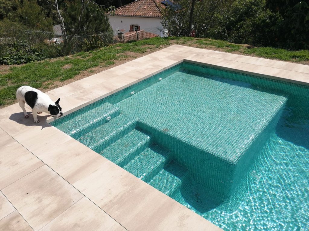 Diseño de construcción piscina